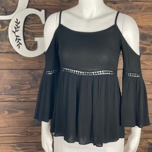Runway Story | Crochet Eyelet Cold Shoulder Blouse Black Ruched Bell‎ Sleeve